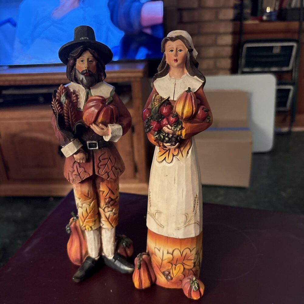 Vintage Resin Thanksgiving Pilgrim Couple 10.5 Inches. Very Good Condition